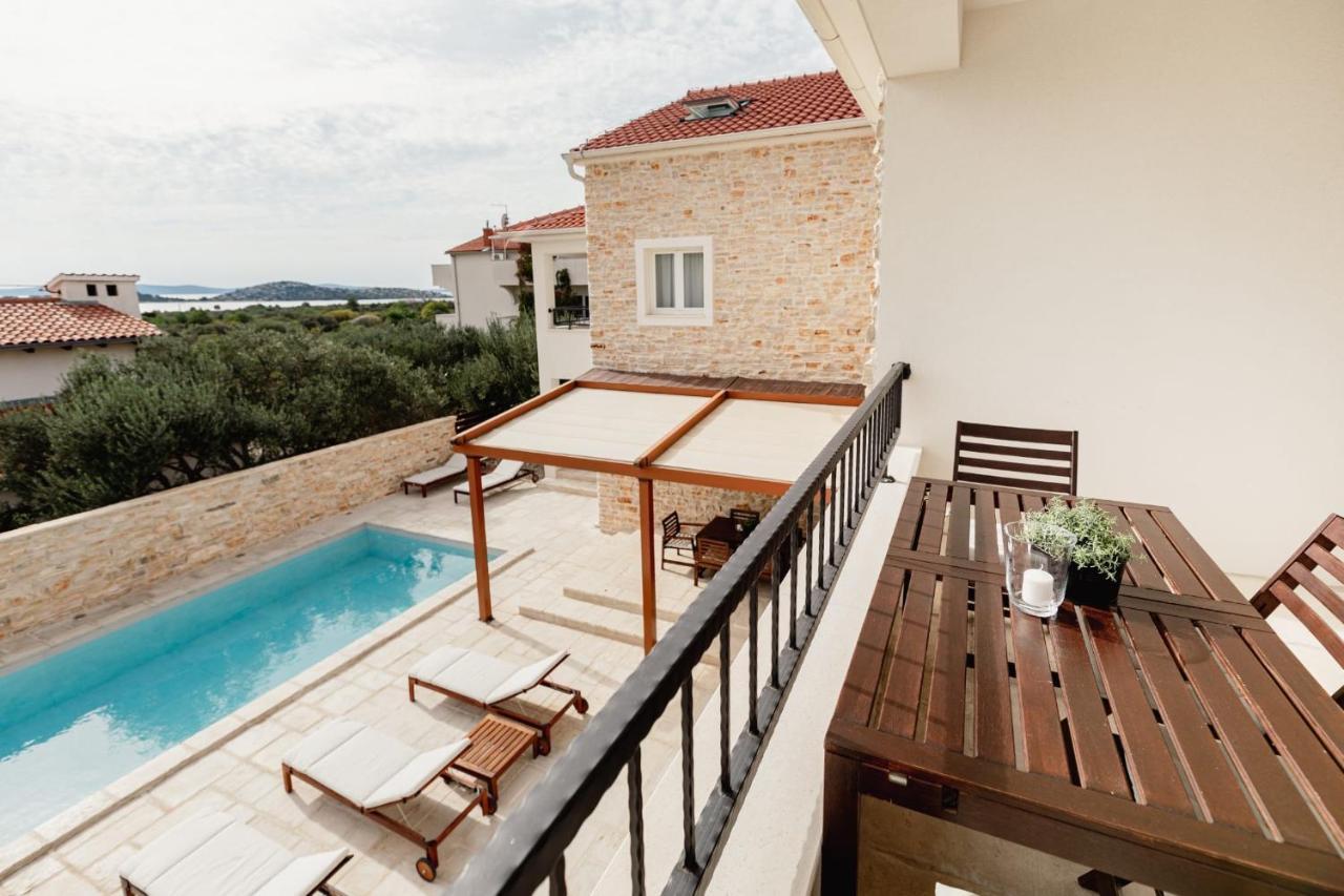 Olive Tree Apartments Vodice Esterno foto