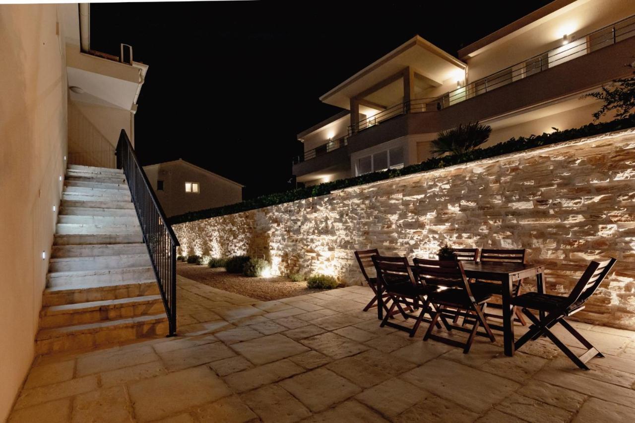 Olive Tree Apartments Vodice Esterno foto