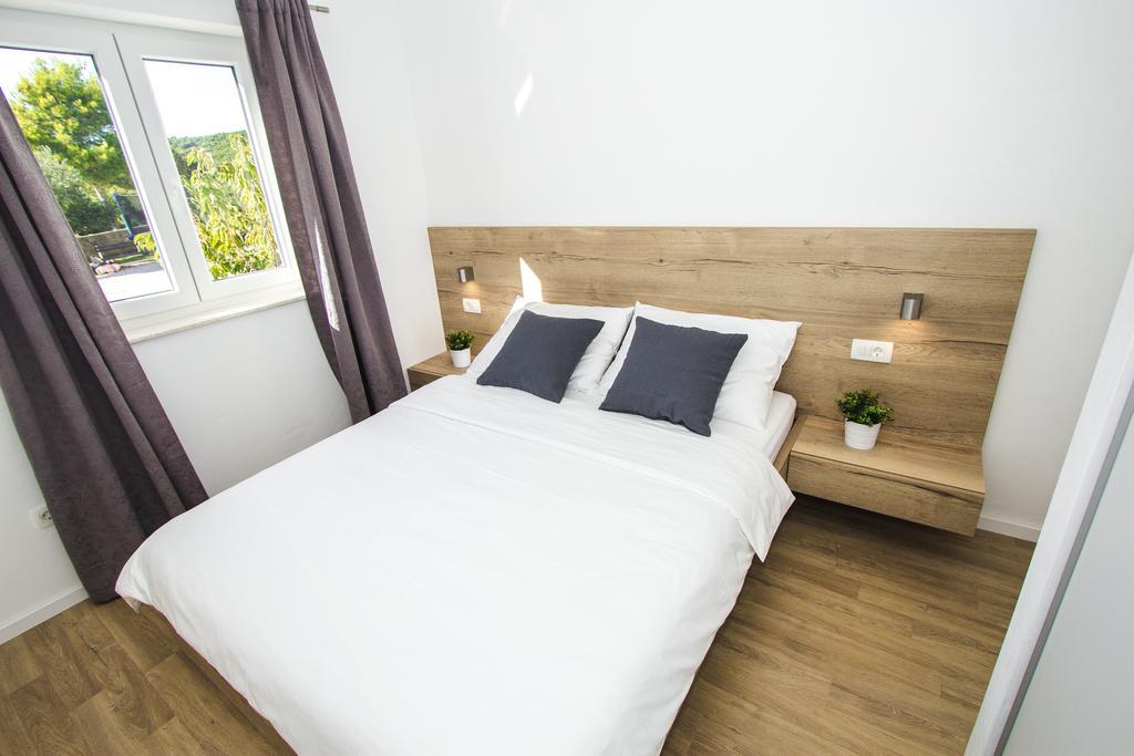 Olive Tree Apartments Vodice Esterno foto