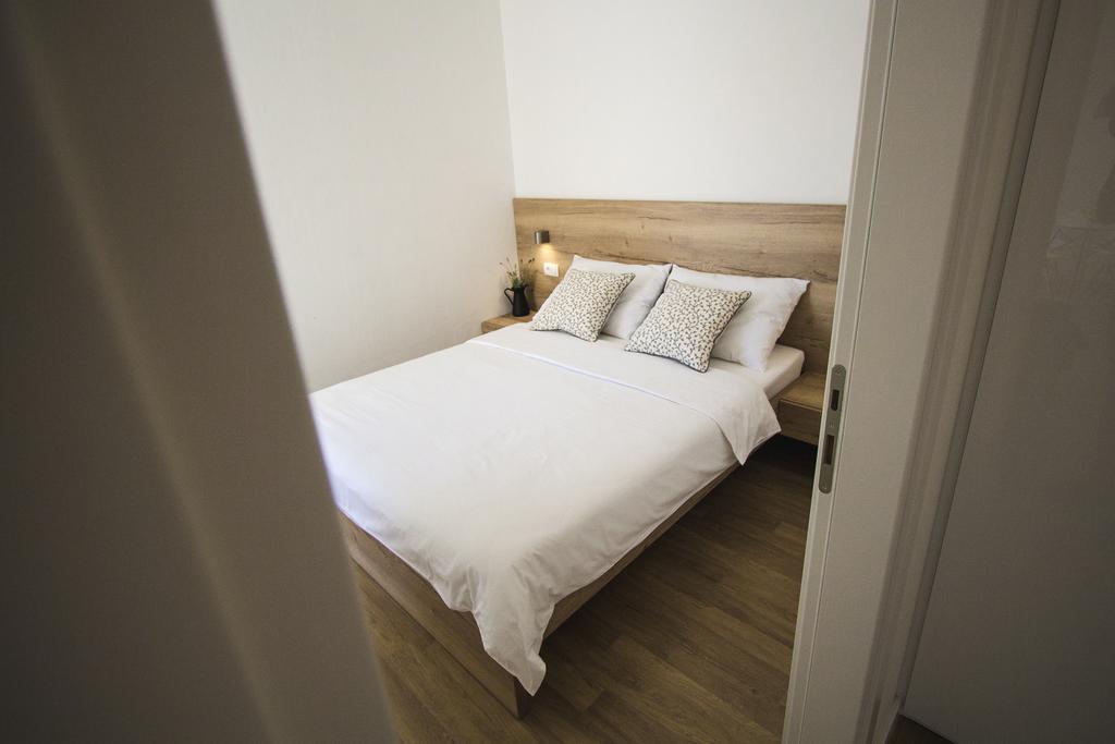 Olive Tree Apartments Vodice Esterno foto