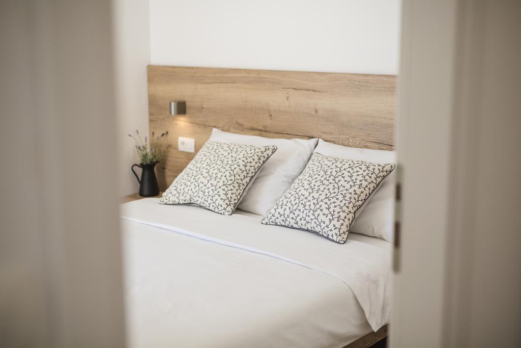 Olive Tree Apartments Vodice Esterno foto