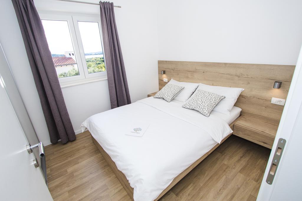 Olive Tree Apartments Vodice Esterno foto